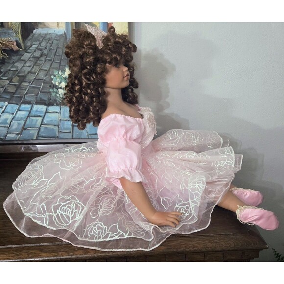 Vintage William Tung Collection 1999 Ballerina Doll Porcelain Limbs #32/750 RARE - Picture 8 of 16